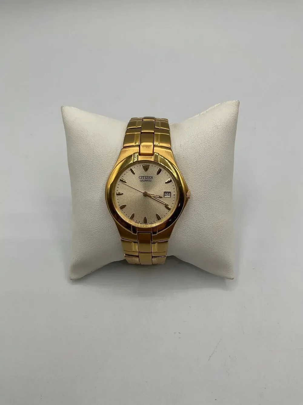 Citizen Quartz Women's Watch, about 35mm- Gold